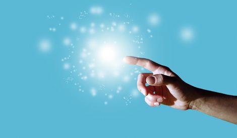 العظماء.. وخلود العطاء

