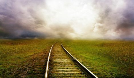 الافتتاحية: وذكرهم بأيام الله ..