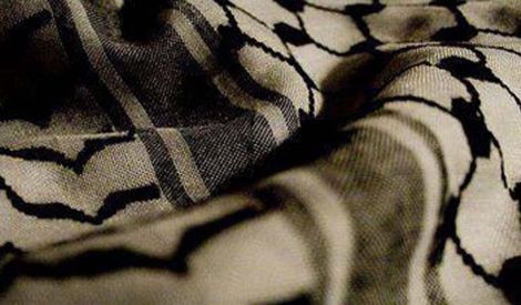 بأقلامكم: تلحّف ولدي بتُرب القُدس