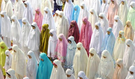 مع الإمام القائد: رحلة في أعماق الصلاة الإسلامية