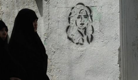 الحرب الناعمة: الحجاب: أولى طلقاتهم ضدّ المرأة