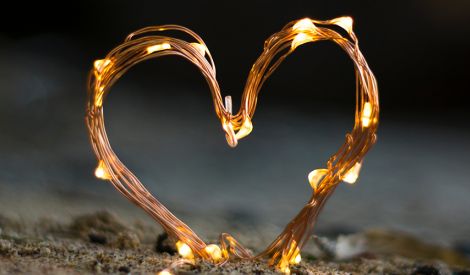 من القلب إلى كل القلوب: مودَّتهم.. أَجرٌ لكم(*)