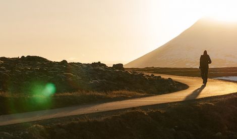 استقلال الشخصية وعدم التبعيَّة لأحد في غير طاعة اللَّه تعالى‏
