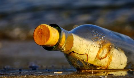 بأقلامكم: بطاقة دعوة