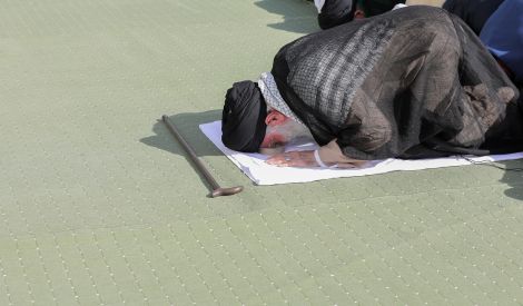 مع الإمام القائد: الصلاة هبة إلهية