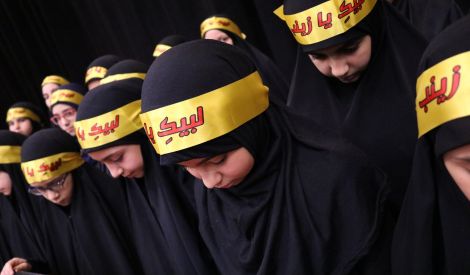 المرأة المسلمة والاقتداء بالزهراء عليها السلام فكراً وعملاً