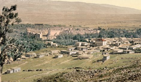 تاريخ الشيعة | عاشوراء في بعلبك: من السرّيّة إلى العلنيّة