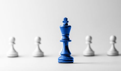 متى يكون المدير قائداً