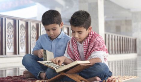 بأدبنا نحفظ بيوت الله