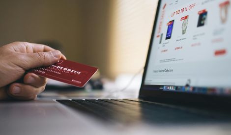 الربح عبر الإنترنت: فرصة ولكن؟!