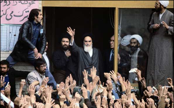 مبادئ الثورة الإسلامية الثلاثة