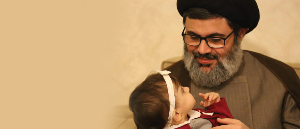 كان أباً مجاهداً - حوار مع عائلة سماحة السيّد الشهيد هاشم صفيّ الدين (رضوان الله عليه)